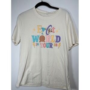 Disney Epcot Drinking Around The World T-Shirt Cream Womens Medium Vacation